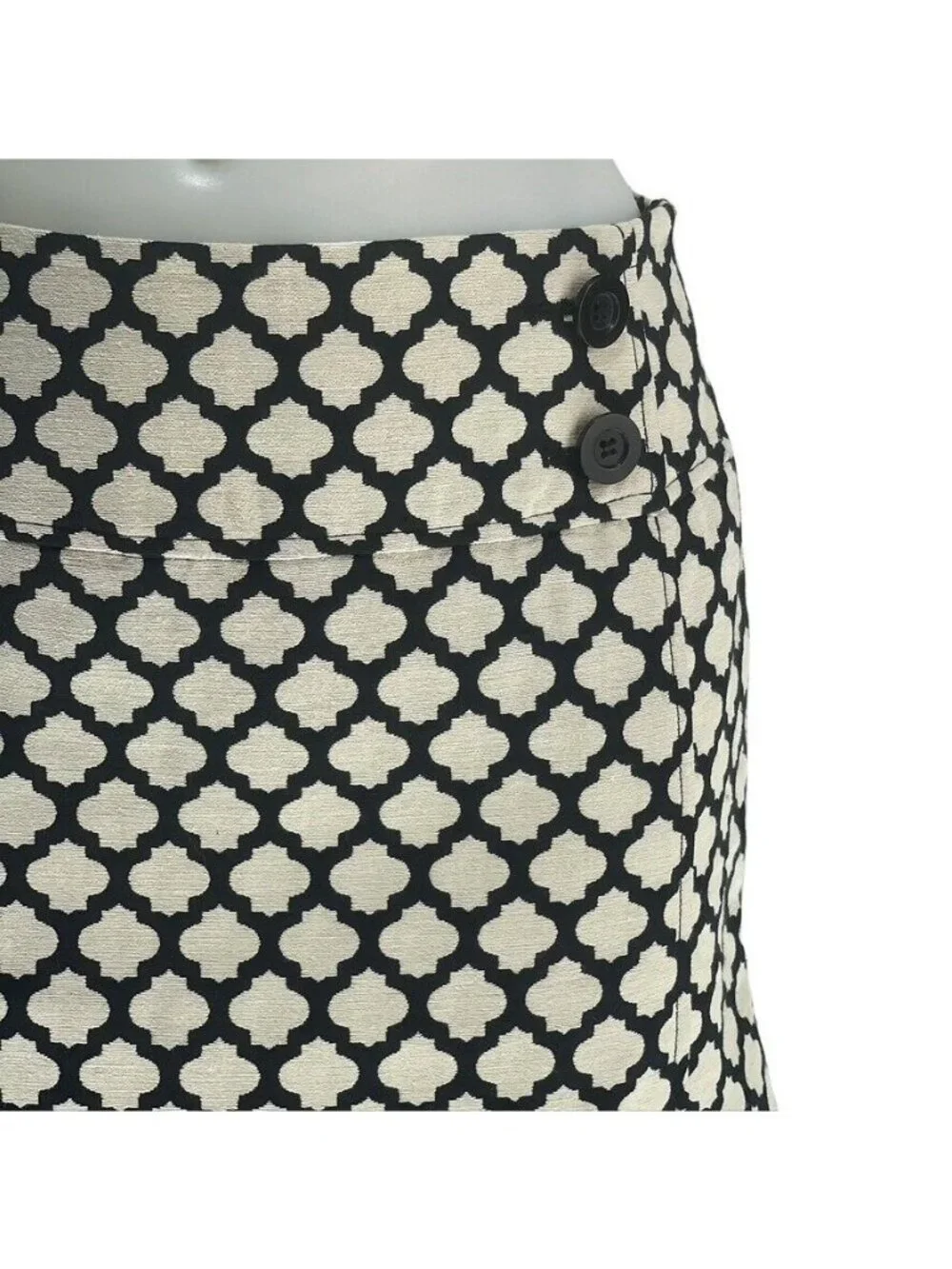 Talbots Petite 6P Black & Cream Patterned A-Line Skirt